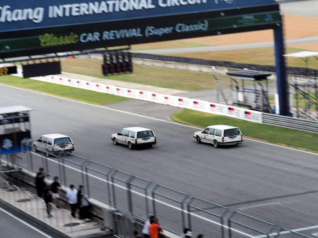 Volvo 940 แวน ลงสนามช้างในงาน Chang Classic Car Revival 2024