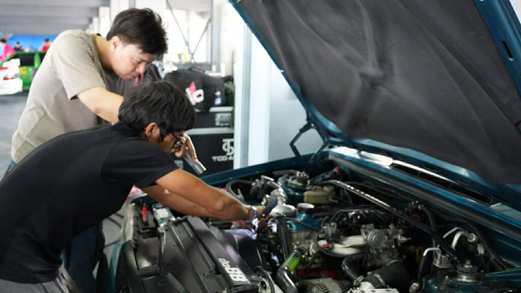 Volvo 940 Turbo ในงาน Chang Classic Car Revival 2025 บนสนามช้าง บุรีรัมย์