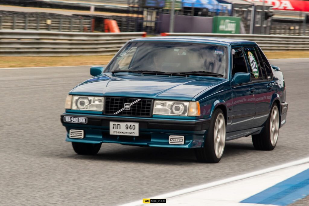 Volvo 940 Turbo ในงาน Chang Classic Car Revival 2025 บนสนามช้าง บุรีรัมย์